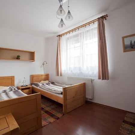 U Hromadov - V Sukromi *