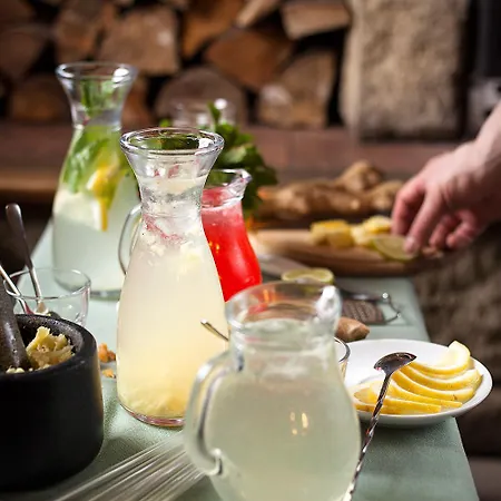 U Hromadov - V Sukromi Rajecka Lesna