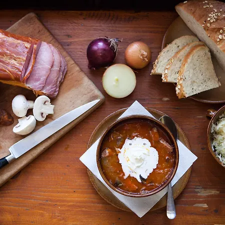 U Hromadov - V Sukromi Penzion *