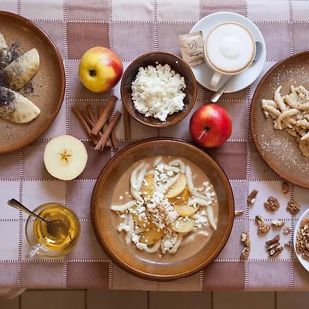 U Hromadov - V Sukromi *